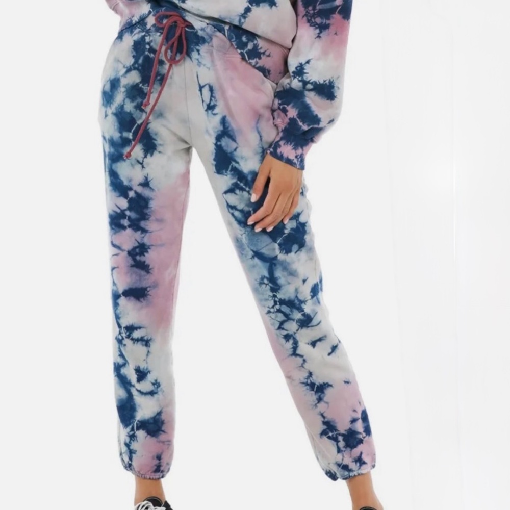 Daydreamer Rouge Storm Tie-Dye Jogger sweatpants